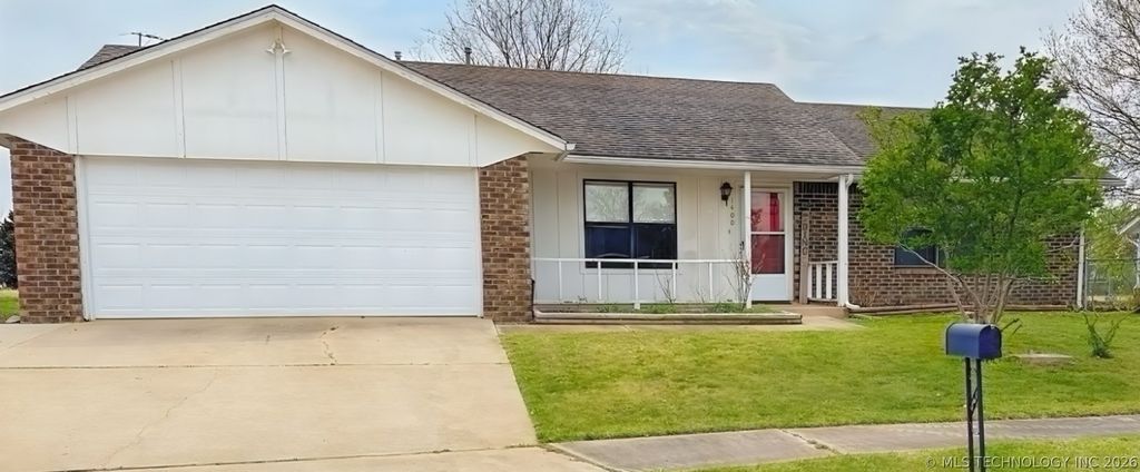 1400 Damon Drive, Pryor, OK 74361