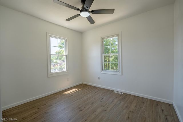 155 Fernwood Avenue, Barberton, OH 44203