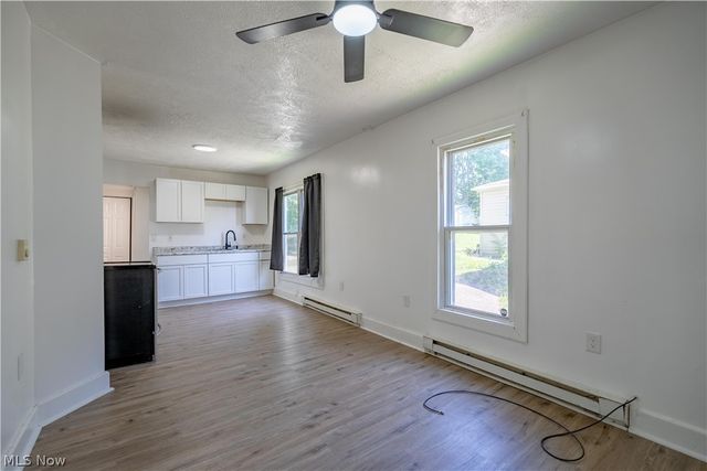 155 Fernwood Avenue, Barberton, OH 44203