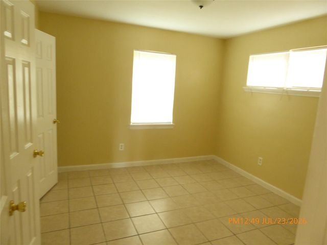 5520 Cavalcade Street 14, Houston, TX 77026