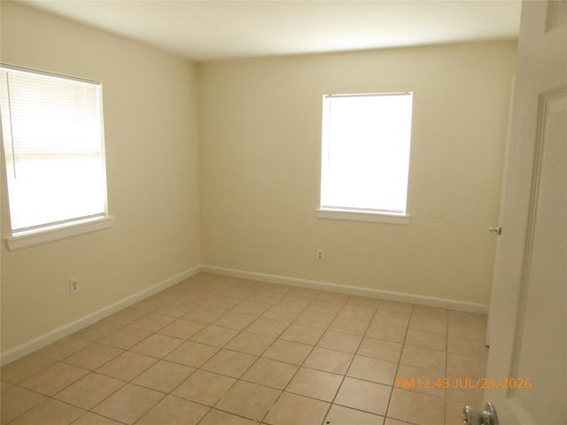 5520 Cavalcade Street 14, Houston, TX 77026