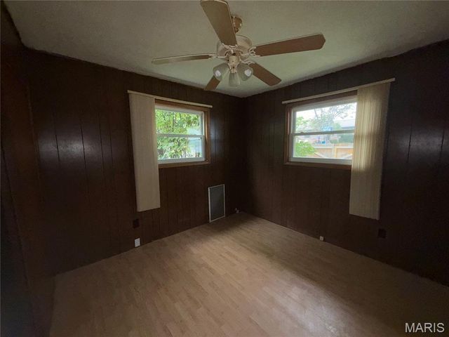 207 Sunset Road, Dixon, MO 65459