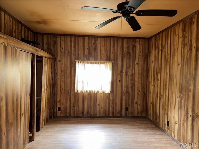 207 Sunset Road, Dixon, MO 65459