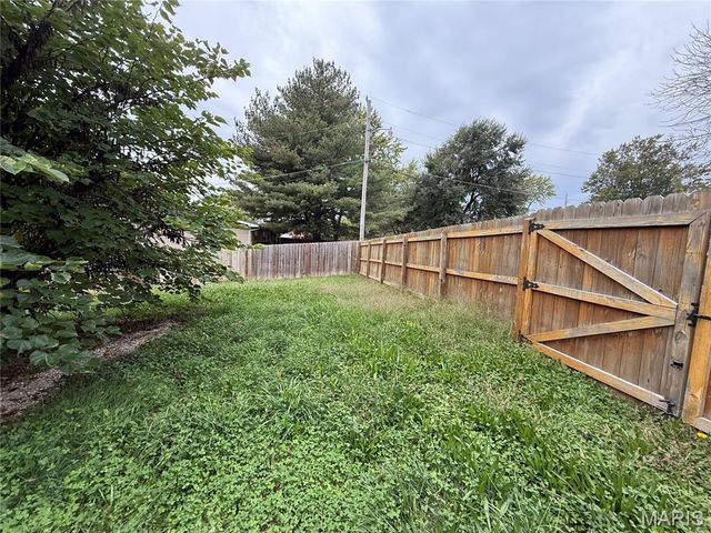 207 Sunset Road, Dixon, MO 65459