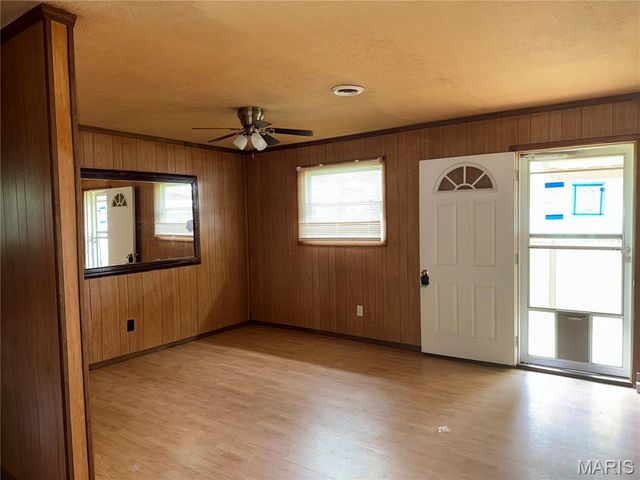 207 Sunset Road, Dixon, MO 65459