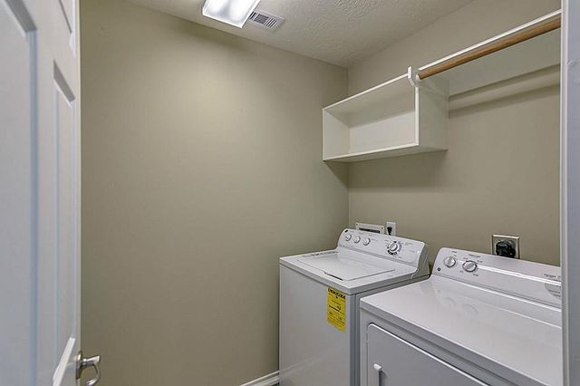 19 Wickerdale Place, The Woodlands, TX 77382