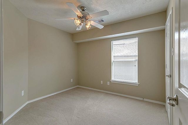 19 Wickerdale Place, The Woodlands, TX 77382