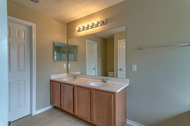 19 Wickerdale Place, The Woodlands, TX 77382