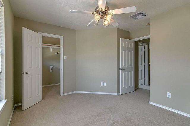 19 Wickerdale Place, The Woodlands, TX 77382