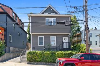 47 Metropolitan Ave 1, Boston, MA 02131