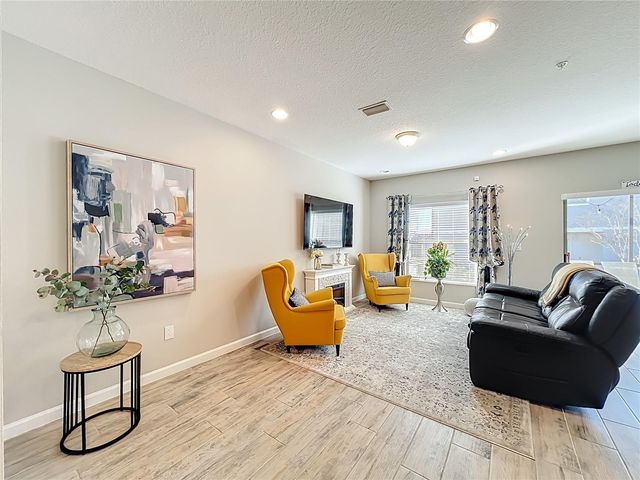 381 SMUGGLERS WAY, Apopka, FL 32712