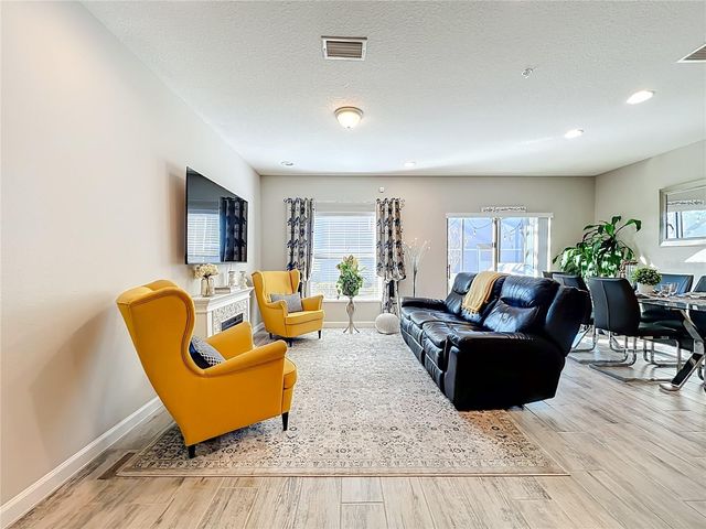 381 SMUGGLERS WAY, Apopka, FL 32712