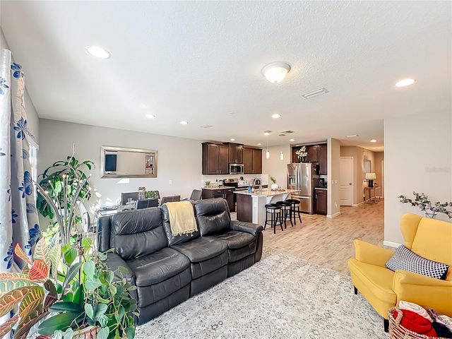 381 SMUGGLERS WAY, Apopka, FL 32712