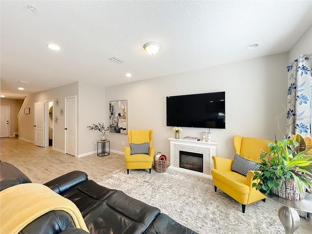 381 SMUGGLERS WAY, Apopka, FL 32712