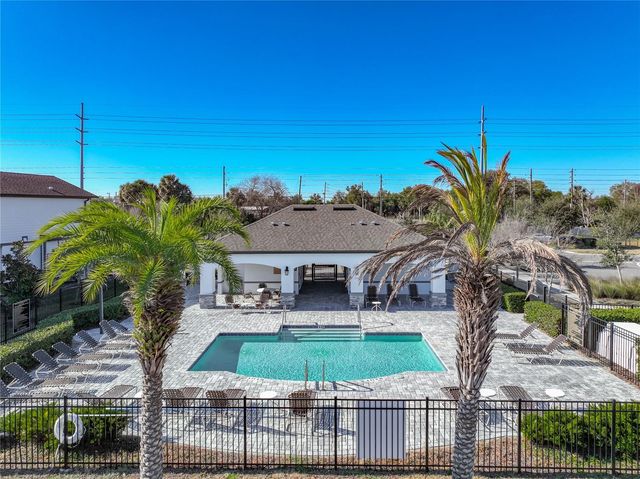 381 SMUGGLERS WAY, Apopka, FL 32712