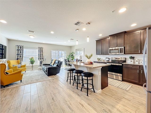 381 SMUGGLERS WAY, Apopka, FL 32712