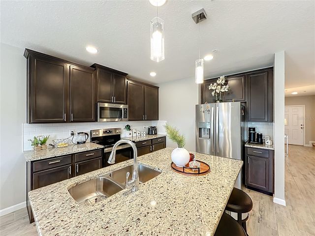 381 SMUGGLERS WAY, Apopka, FL 32712