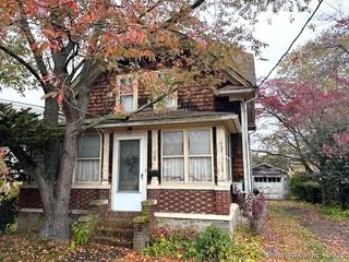 122 Colony Street, Fairfield, CT 06824