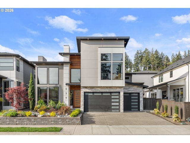 529 Ne PROVINCE Dr, Camas, WA 98607