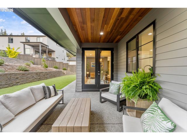 529 Ne PROVINCE Dr, Camas, WA 98607