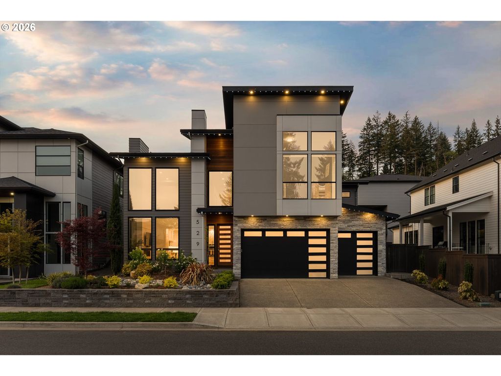 529 Ne PROVINCE Dr, Camas, WA 98607