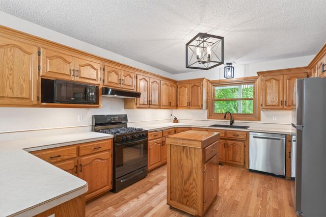 600 Kipp, Jordan, MN 55352