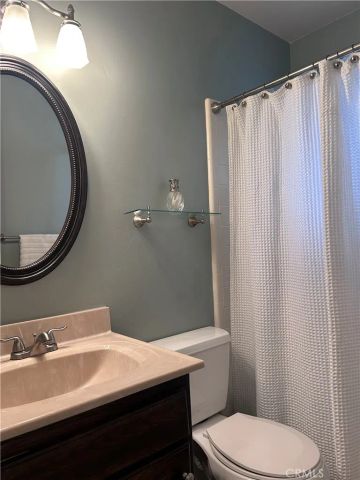 1055 Meadowbrook Drive, Lake Arrowhead, CA 92352