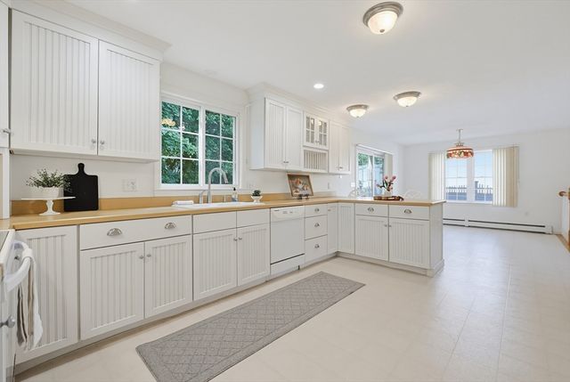 21 Winsor Dr., North Attleboro, MA 02760