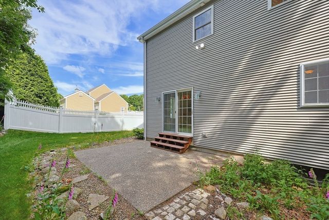 21 Winsor Dr., North Attleboro, MA 02760