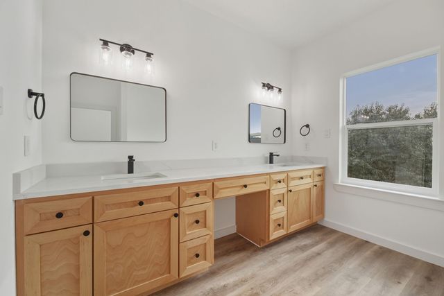 115 Capetown Lane, Conroe, TX 77356