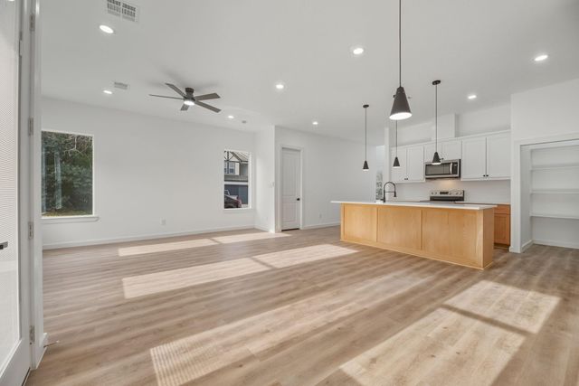 115 Capetown Lane, Conroe, TX 77356