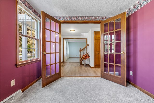 44 Southpoint Drive, Lancaster, NY 14086