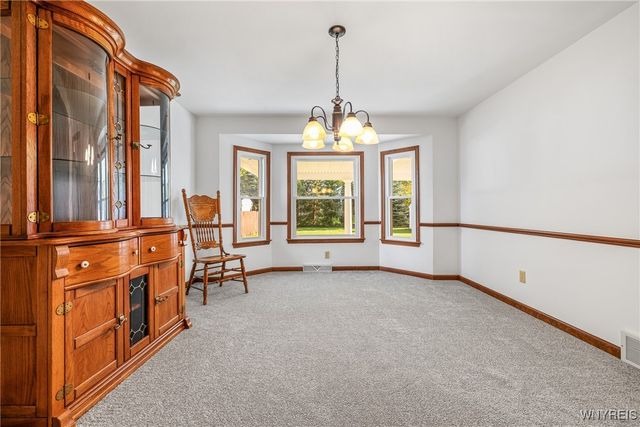 44 Southpoint Drive, Lancaster, NY 14086