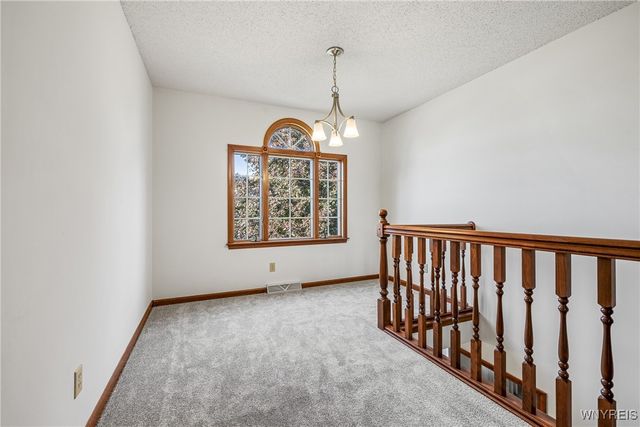 44 Southpoint Drive, Lancaster, NY 14086