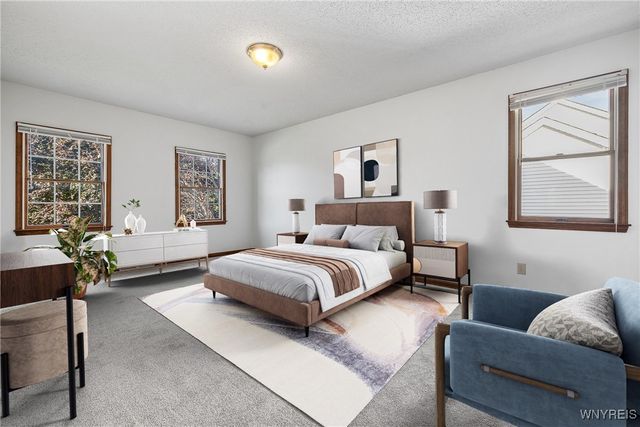 44 Southpoint Drive, Lancaster, NY 14086