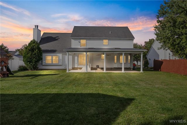 44 Southpoint Drive, Lancaster, NY 14086