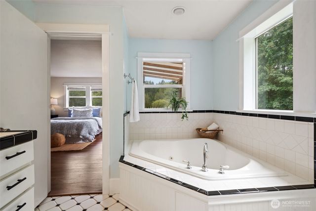 7879 Fletcher Bay Rd. NE, Bainbridge Island, WA 98110