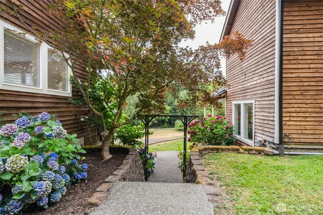 7879 Fletcher Bay Rd. NE, Bainbridge Island, WA 98110