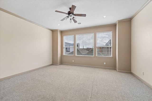 903 Asbury Street, Houston, TX 77007