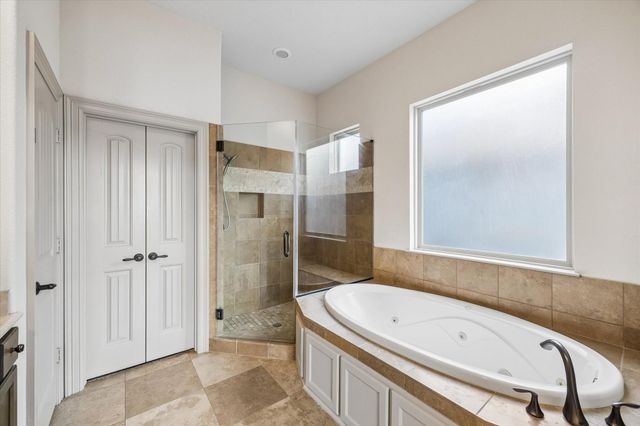 903 Asbury Street, Houston, TX 77007
