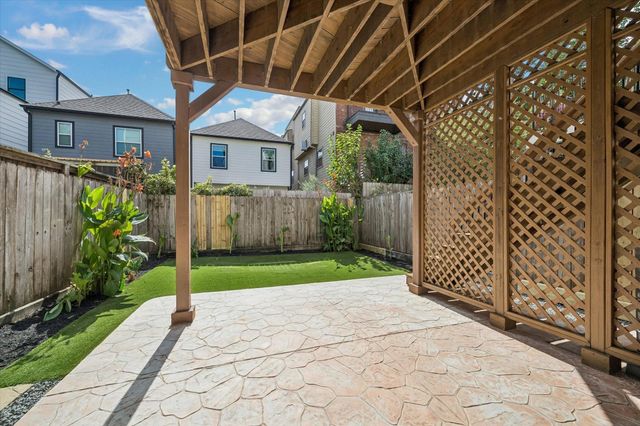 903 Asbury Street, Houston, TX 77007