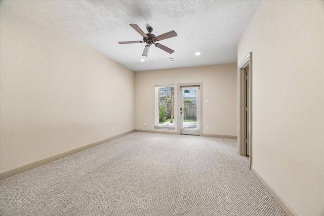 903 Asbury Street, Houston, TX 77007
