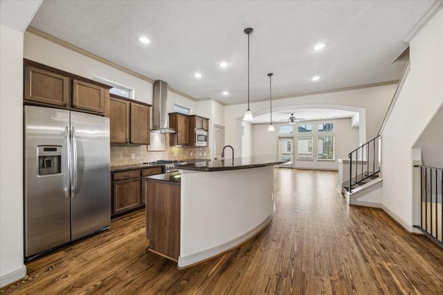 903 Asbury Street, Houston, TX 77007