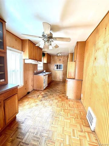 12674 Mettetal Street, Detroit, MI 48227