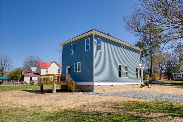 708 S Main St, Blackstone, VA 23824