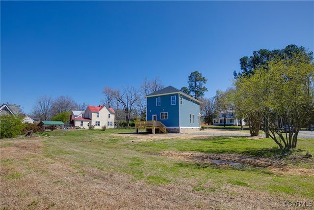 708 S Main St, Blackstone, VA 23824