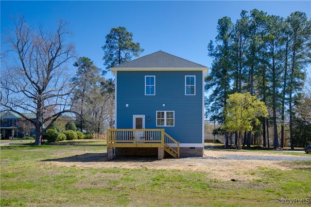 708 S Main St, Blackstone, VA 23824