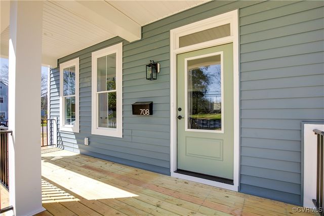 708 S Main St, Blackstone, VA 23824