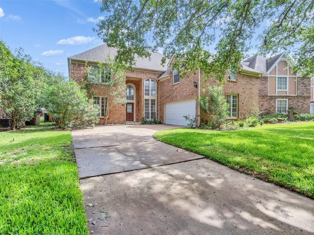1127 Gloria Court, Sugar Land, TX 77478