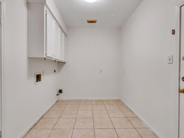 1127 Gloria Court, Sugar Land, TX 77478